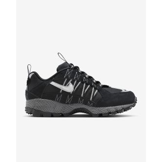 NIKE AIR HUMARA