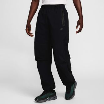 NIKE SPORTSWEAR TECH