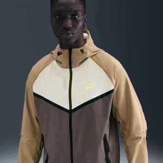 NIKE TECH HOODIE