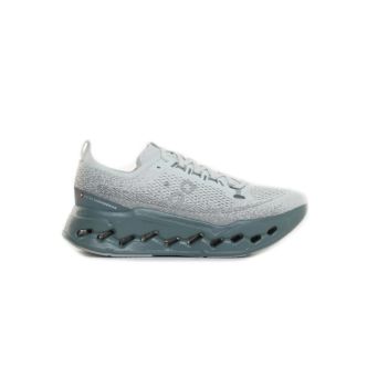 ON CLOUD SURFER MAX 1